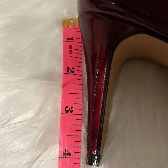 Vince Camuto Pumps - Picture 7 of 7